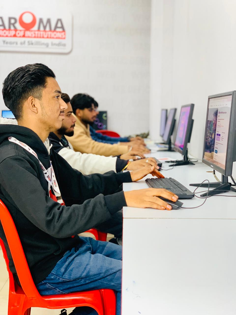 Aroma Institute – Hands-On Digital Marketing Training in Hoshiarpur