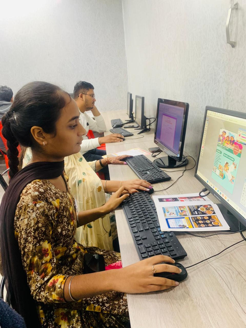 Join Aroma Institute for Digital Marketing Training in Hoshiarpur Today
